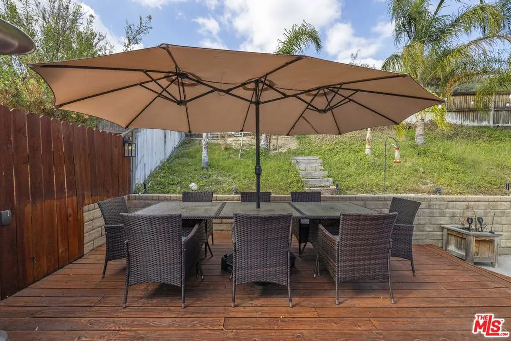 21163 Lone Star Way, Santa Clarita, California 91390 home-pic-64